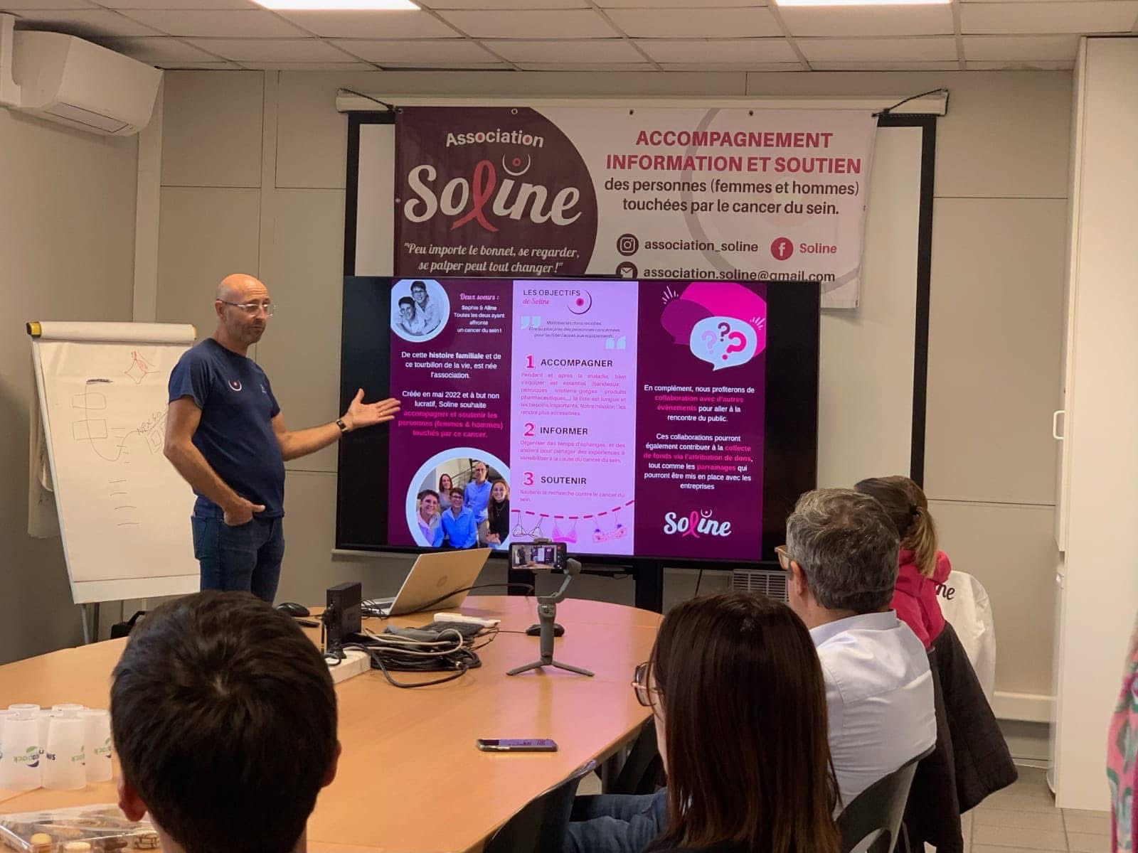 photo d'une présentation de l'association